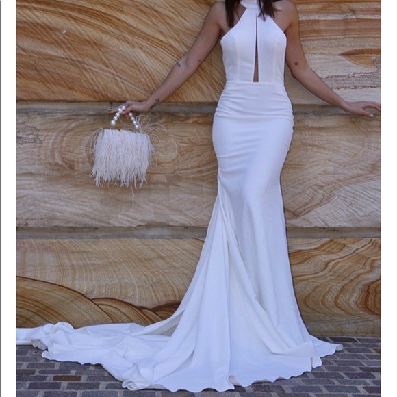 NWOT Hebeos size 2 halter neck wedding dress - Picture 1 of 5